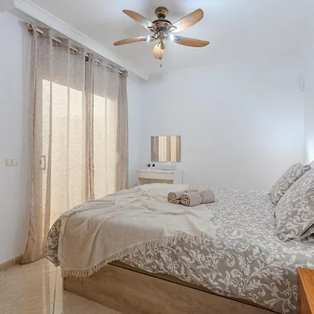 New Elegance By The Sea, Playa San Juan, Tenerife Apartament *